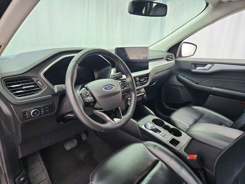 Used 2024 Ford Escape Platinum AWD/4WD image 9