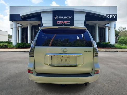 Used 2018 Lexus GX 460 Premium w/ Premium Package image 4