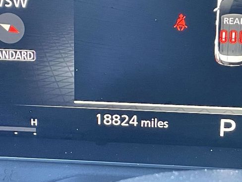 Used 2024 Nissan Rogue SL w/ SL Premium Package image 24