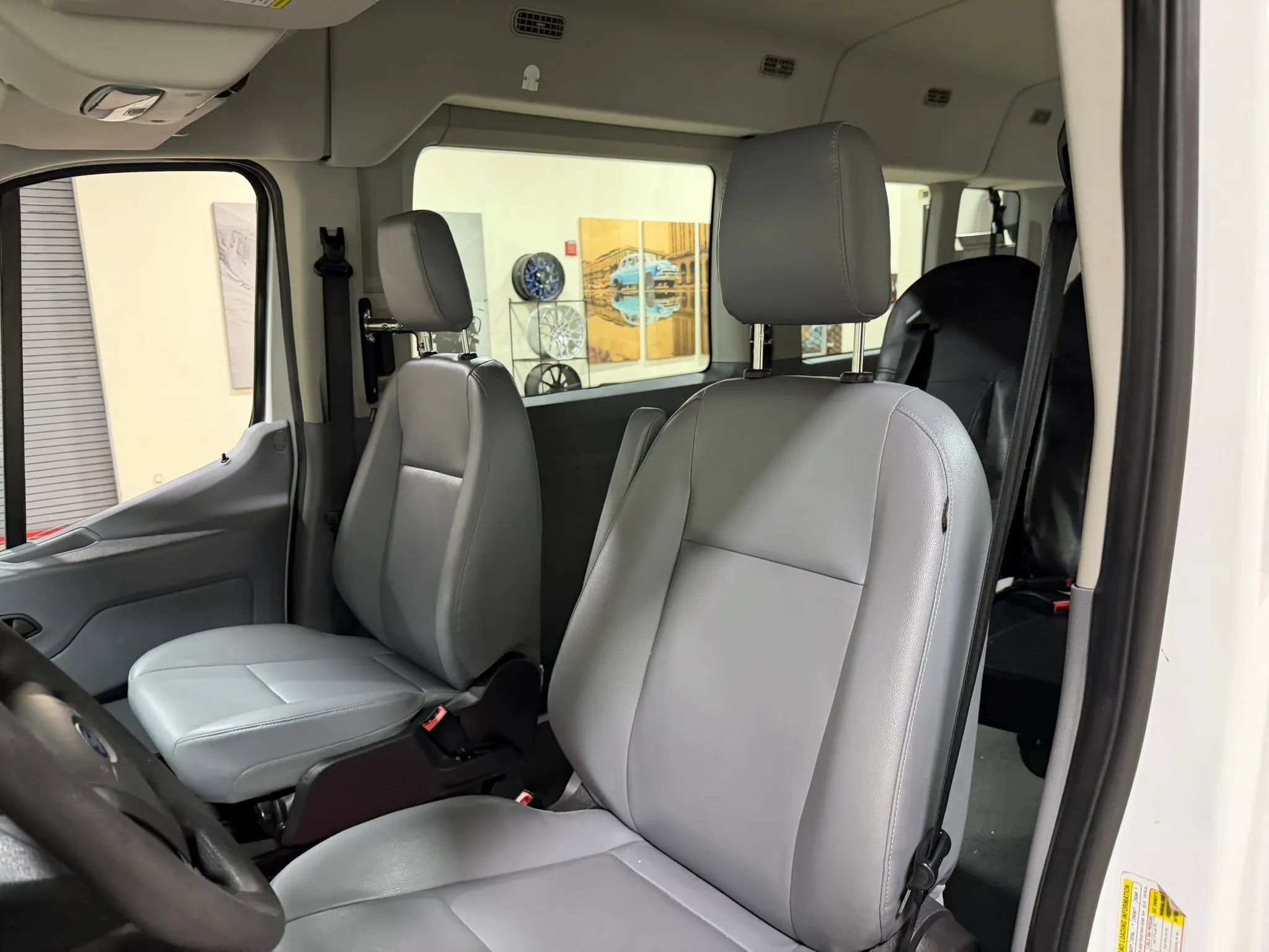 Used 2015 Ford Transit 350 XL RWD image 35