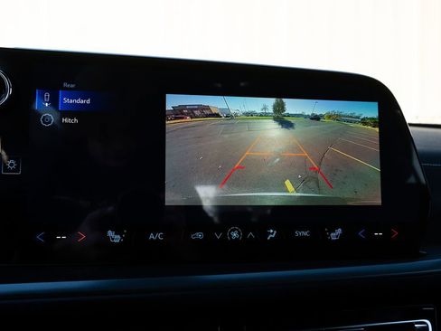 New 2026 Chevrolet Traverse LT image 55