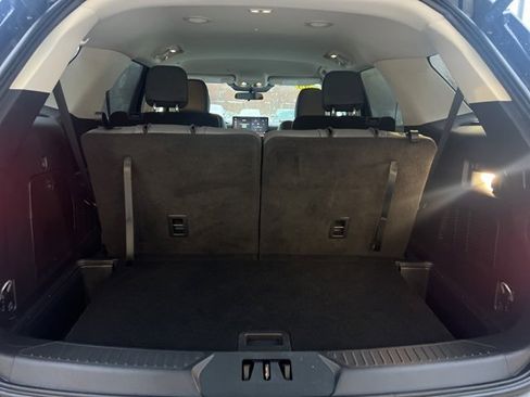 Used 2025 Ford Explorer Active w/ Active Comfort Package image 15