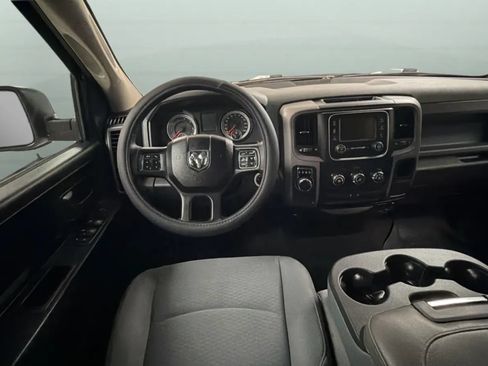 Used 2019 RAM 1500 Express w/ Express Value Package RWD image 10