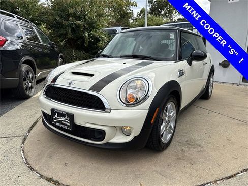 Used 2013 MINI Cooper S image 4