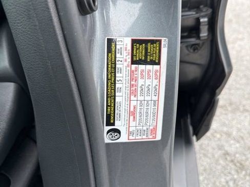 Used 2022 Nissan Kicks S image 26