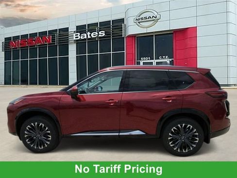 New 2026 Nissan Rogue Platinum AWD/4WD image 3