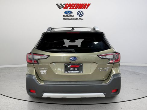 Used 2023 Subaru Outback Touring image 6
