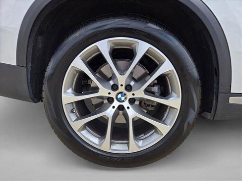 Used 2024 BMW X5 sDrive40i w/ Parking Assistance Package image 24