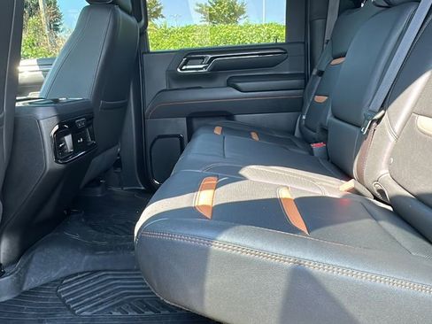 Used 2024 GMC Sierra 2500 AT4 w/ AT4 Premium Plus Package image 16