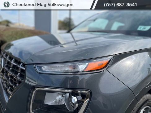 Used 2023 Hyundai Venue SEL w/ Cargo Package image 10