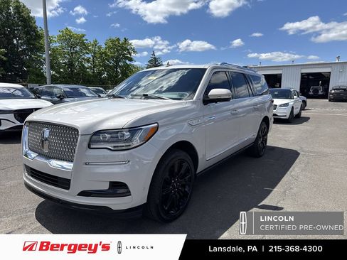 Certified 2023 Lincoln Navigator L Reserve AWD/4WD image 1
