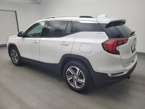 Used 2020 GMC Terrain SLT w/ Preferred Package FWD image 3