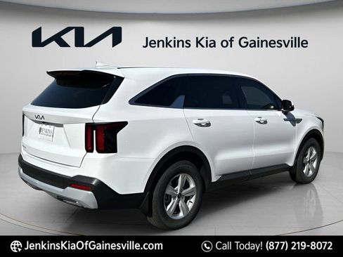 New 2026 Kia Sorento LX FWD image 5