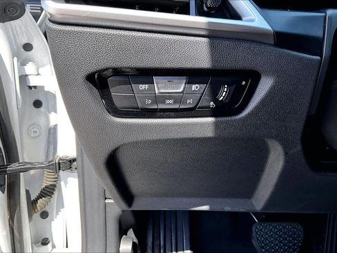 Used 2025 BMW 430i Convertible image 32