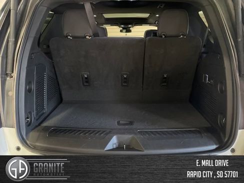 Used 2023 GMC Yukon SLT w/ SLT Luxury Package AWD/4WD image 27