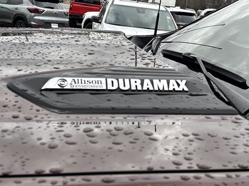 Used 2024 Chevrolet Silverado 2500 LTZ w/ LTZ Convenience Package image 14