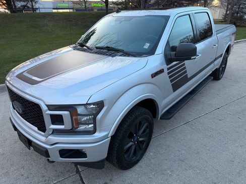 Used 2019 Ford F150 XLT w/ Equipment Group 302A Luxury AWD/4WD image 14