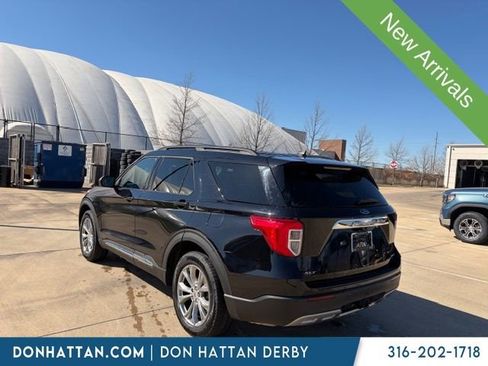 Used 2023 Ford Explorer XLT w/ Equipment Group 202A image 4