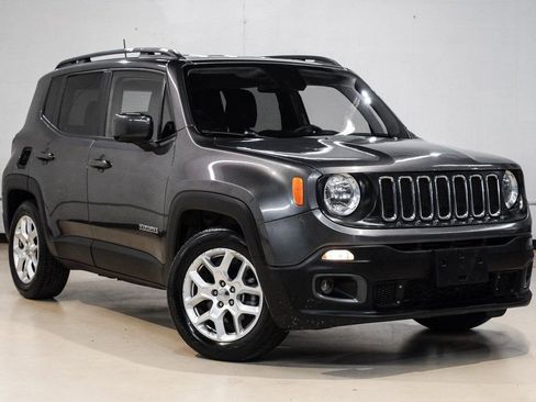 Used 2018 Jeep Renegade Latitude image 8