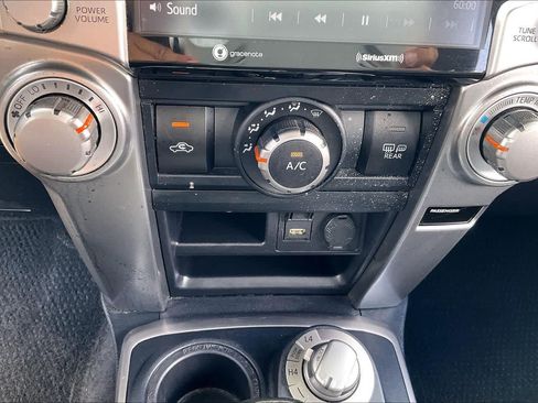 Used 2024 Toyota 4Runner TRD Sport AWD/4WD image 33