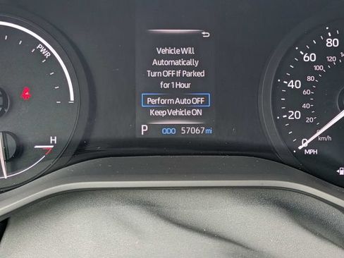 Used 2022 Toyota Sienna XLE FWD image 27