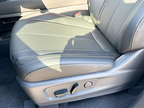 Certified 2026 INFINITI QX60 Luxe w/ Cargo Package FWD image 21