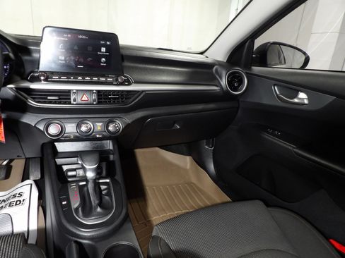 Used 2021 Kia Forte LXS FWD image 12