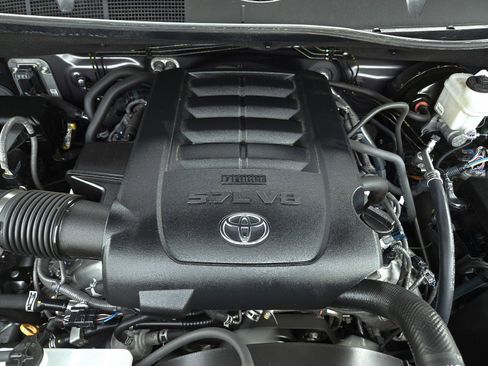 Certified 2021 Toyota Tundra SR5 image 24