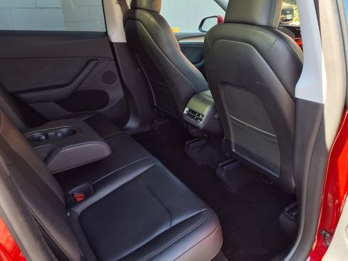 Used 2024 Tesla Model Y Long Range image 23