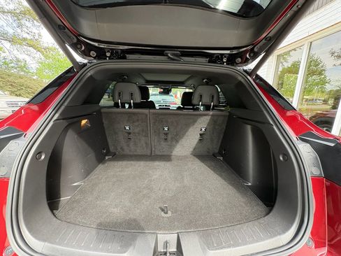 Used 2023 Chevrolet TrailBlazer RS w/ Sun and Liftgate Package image 18