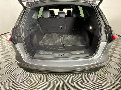 Used 2025 Lincoln Nautilus Premier w/ Jet Appearance Package image 26