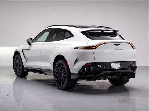 Used 2025 Aston Martin DBX 707 image 2