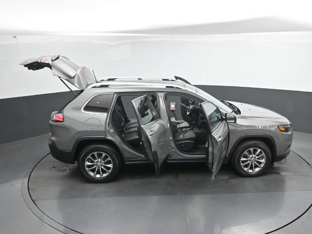 Used 2021 Jeep Cherokee Latitude Lux w/ Sun & Sound Group AWD/4WD image 53