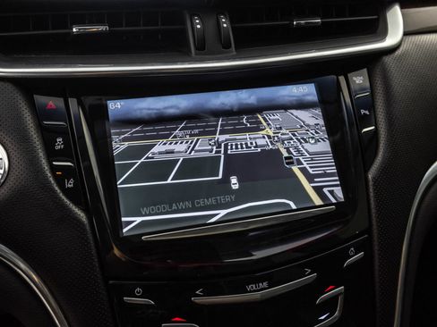 Used 2013 Cadillac XTS Premium AWD/4WD image 10