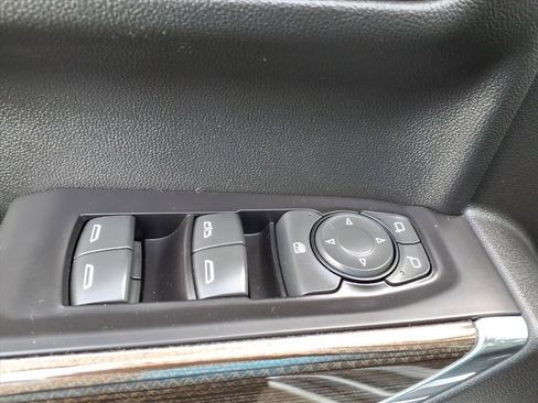 Used 2020 Chevrolet Silverado 1500 RST image 12