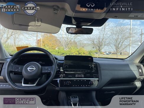 Used 2024 Nissan Pathfinder Platinum w/ Cargo Package image 16