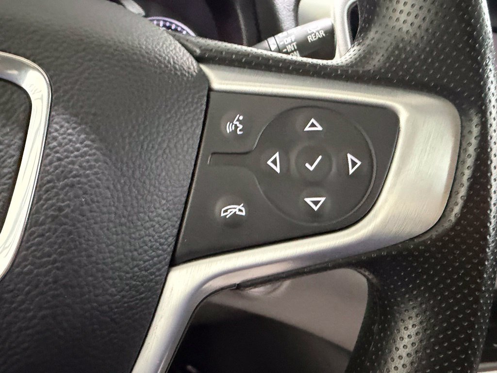 Used 2024 GMC Terrain SLE FWD image 20
