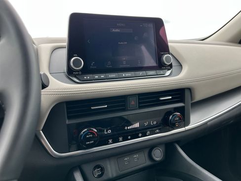 Used 2025 Nissan Rogue SV AWD/4WD image 20