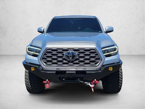Used 2023 Toyota Tacoma TRD Off-Road w/ TRD Premium Off Road Package AWD/4WD image 2