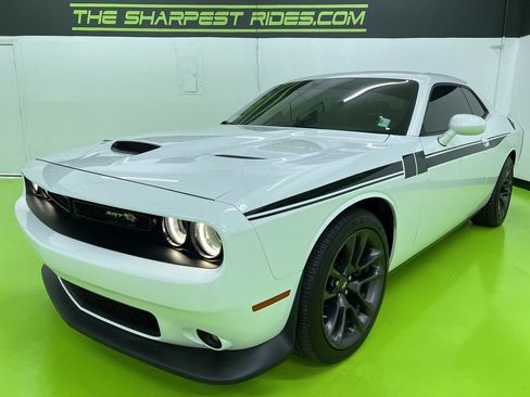 Used 2021 Dodge Challenger R/T Scat Pack w/ Driver Convenience Group RWD image 5