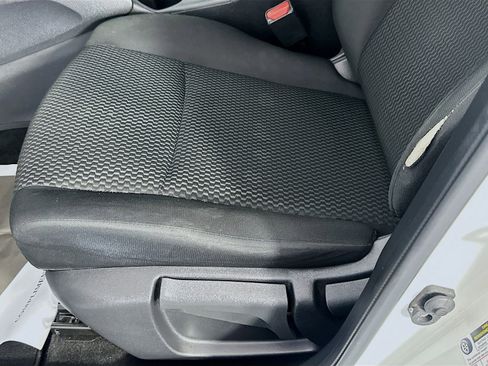 Used 2021 Nissan Rogue Sport S FWD image 19