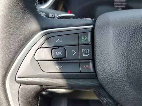 New 2025 Jeep Grand Cherokee L Altitude image 18