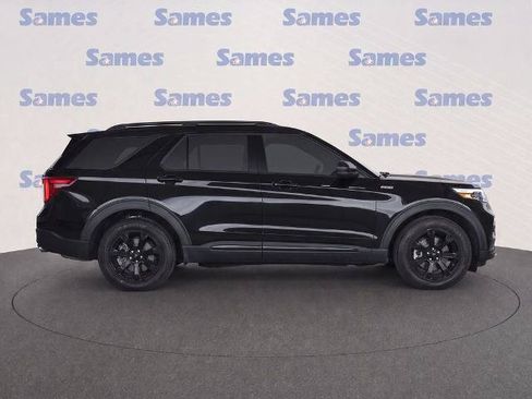 Certified 2024 Ford Explorer ST-Line w/ Class IV Trailer Tow Package RWD image 8