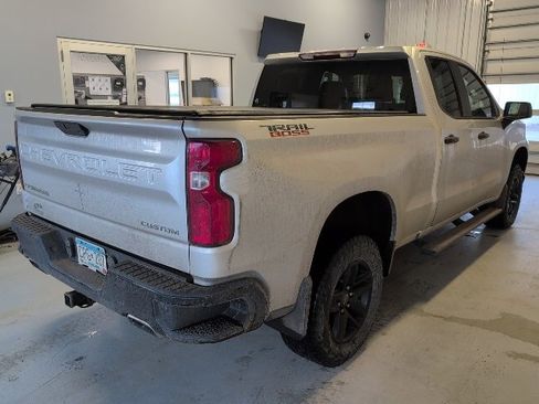 Used 2019 Chevrolet Silverado 1500 Custom Trail Boss w/ Custom Convenience Package image 4