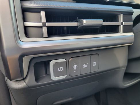 New 2026 Hyundai Santa Fe SE image 17