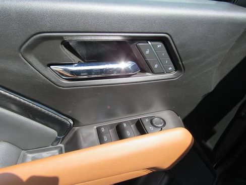 Used 2023 GMC Canyon AT4 w/ AT4 Premium Package AWD/4WD image 13
