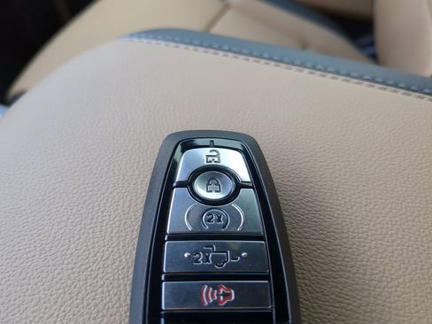 Used 2024 Ford F250 Lariat w/ Lariat Ultimate Package AWD/4WD image 34
