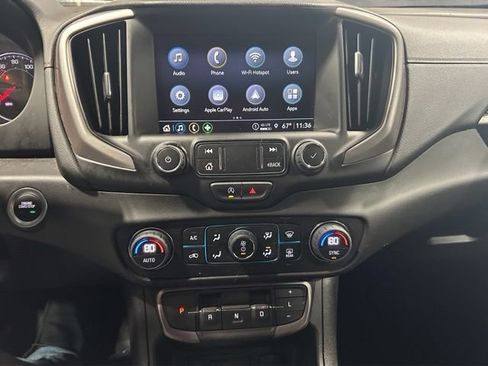 Used 2024 GMC Terrain AT4 AWD/4WD image 3