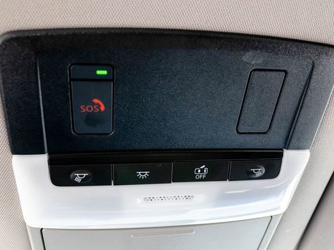 Used 2024 Nissan Pathfinder SV FWD image 30
