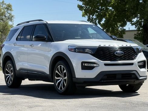 Used 2020 Ford Explorer ST w/ Premium Technology Package image 7